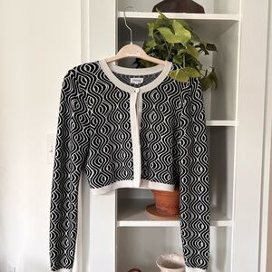 Sincerely Jules Black & White Cropped Knit Cardigan Geometric Pattern